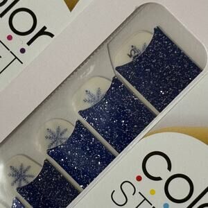 New Color Street “In A Flurry” Midnight Blue Snowflake French Manicure Strips